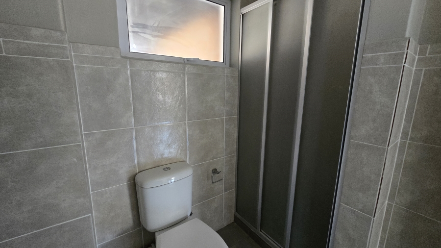 2 Bedroom Property for Sale in Norton Small Farms Gauteng