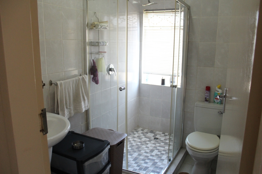 3 Bedroom Property for Sale in New Redruth Gauteng