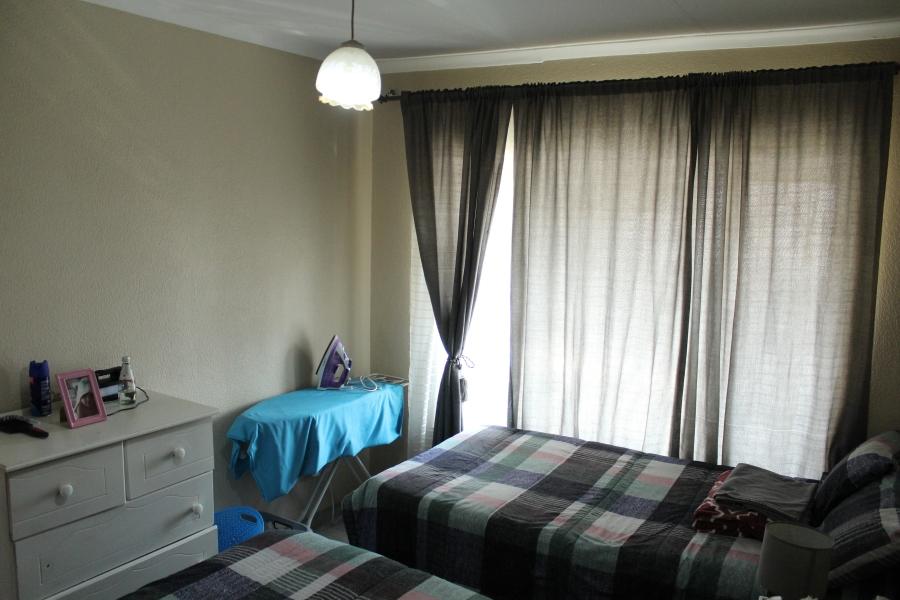 3 Bedroom Property for Sale in New Redruth Gauteng