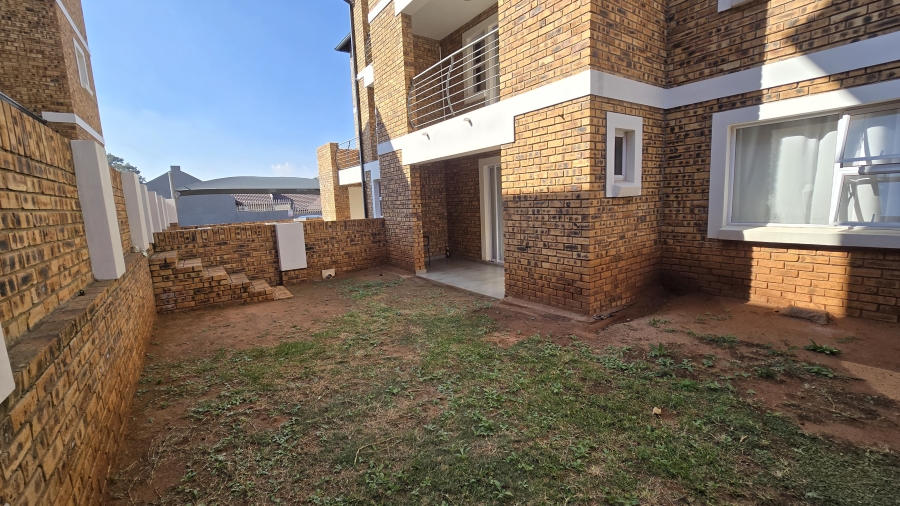 2 Bedroom Property for Sale in Norton Small Farms Gauteng