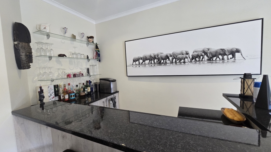 3 Bedroom Property for Sale in Brackendowns Gauteng