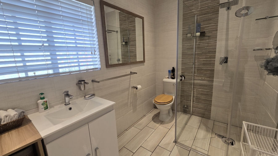 3 Bedroom Property for Sale in Brackendowns Gauteng