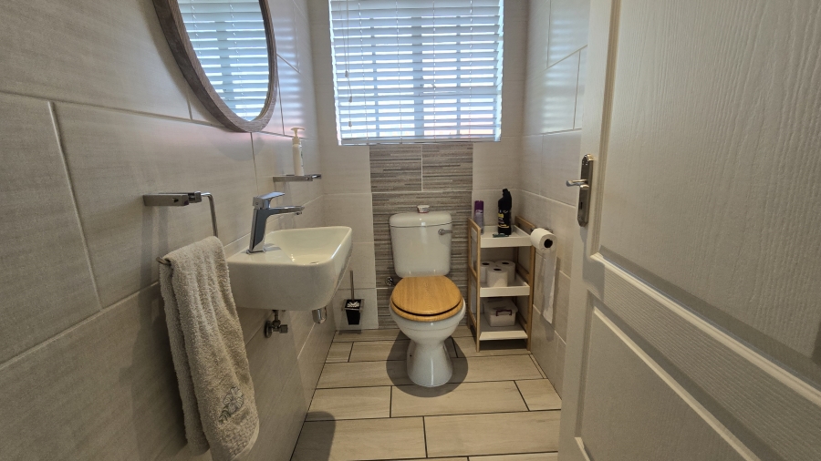 3 Bedroom Property for Sale in Brackendowns Gauteng