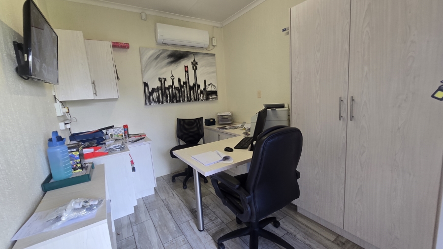 3 Bedroom Property for Sale in Brackendowns Gauteng