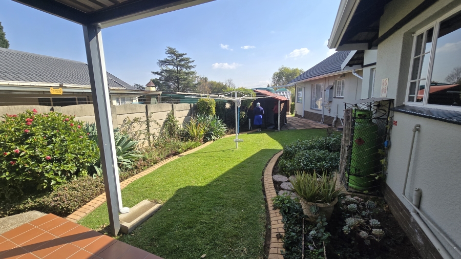 3 Bedroom Property for Sale in Brackendowns Gauteng