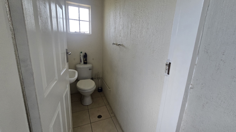 3 Bedroom Property for Sale in Brackendowns Gauteng