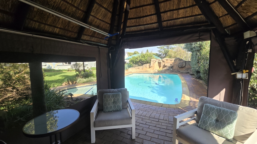3 Bedroom Property for Sale in Brackendowns Gauteng