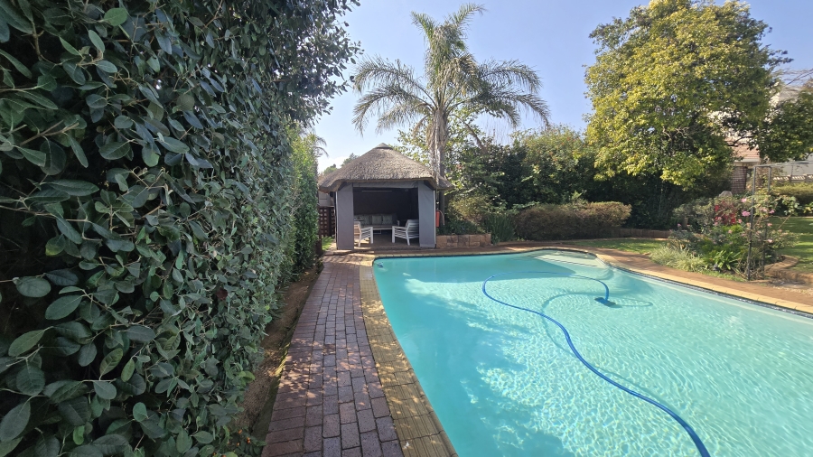 3 Bedroom Property for Sale in Brackendowns Gauteng