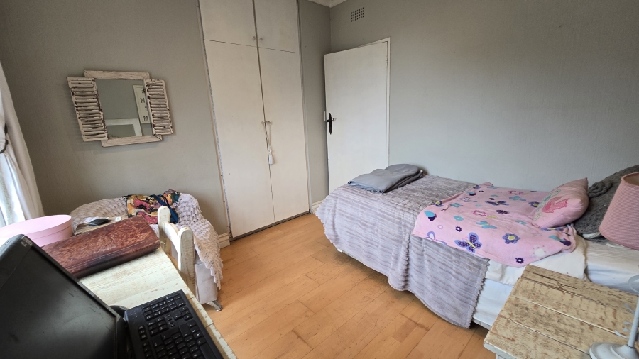 4 Bedroom Property for Sale in Glenvista Gauteng