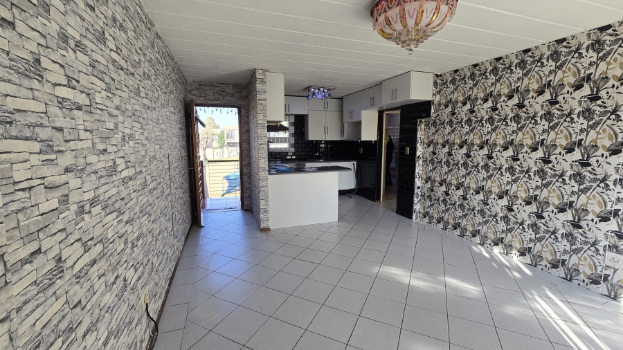 2 Bedroom Property for Sale in Glenvista Gauteng