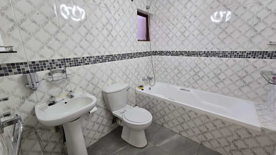 2 Bedroom Property for Sale in Glenvista Gauteng