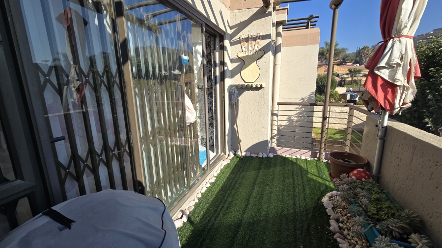 2 Bedroom Property for Sale in Glenvista Gauteng