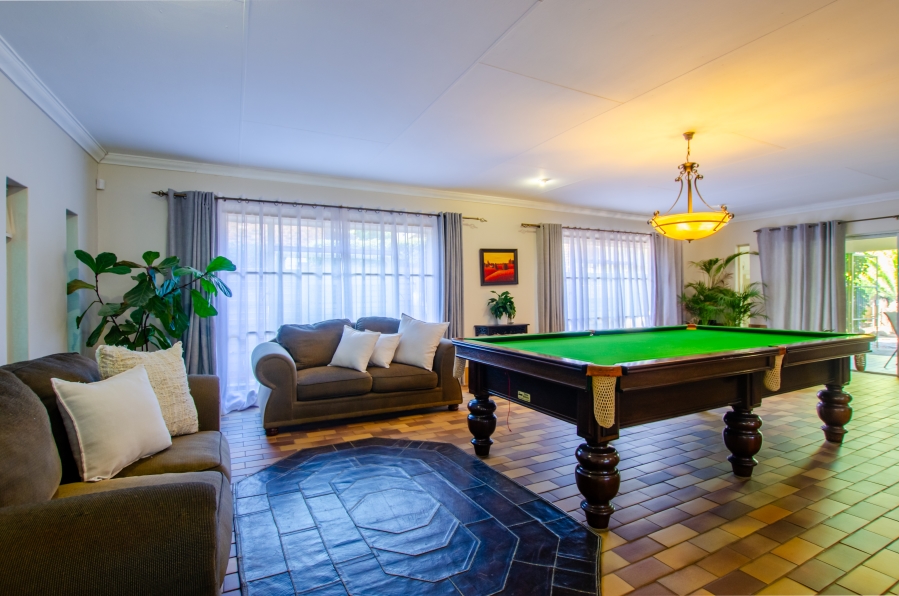 6 Bedroom Property for Sale in Wingate Park Gauteng
