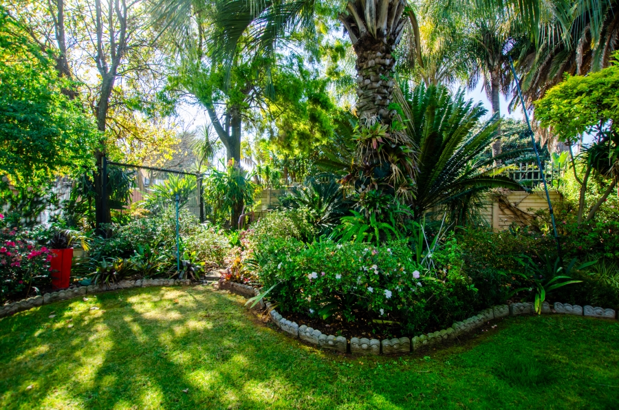 6 Bedroom Property for Sale in Wingate Park Gauteng