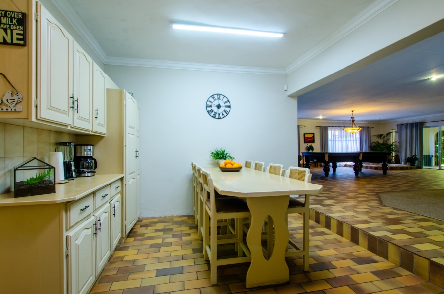 6 Bedroom Property for Sale in Wingate Park Gauteng