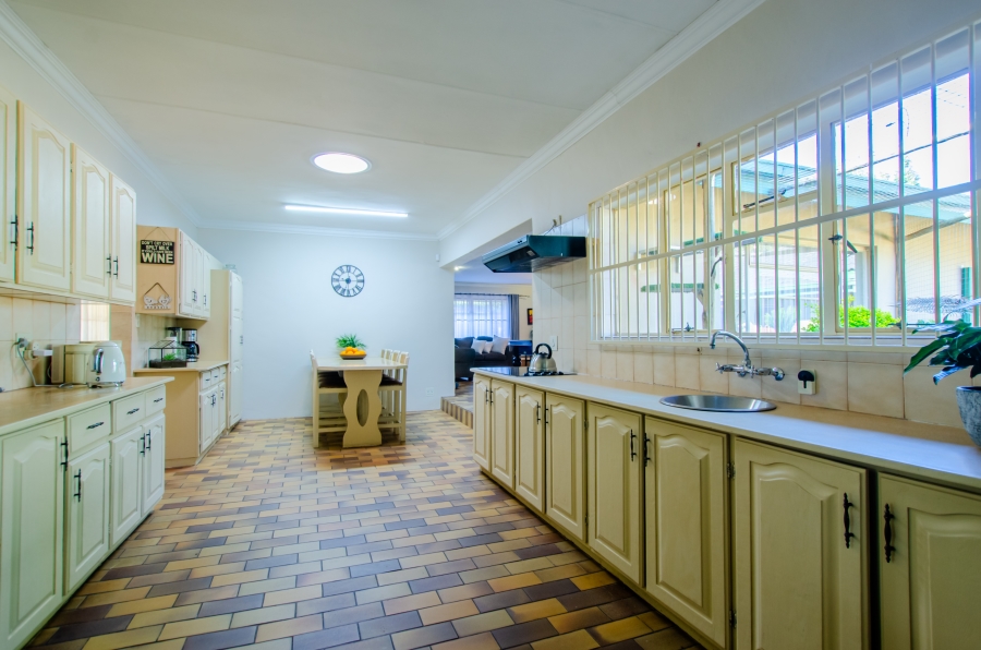 6 Bedroom Property for Sale in Wingate Park Gauteng