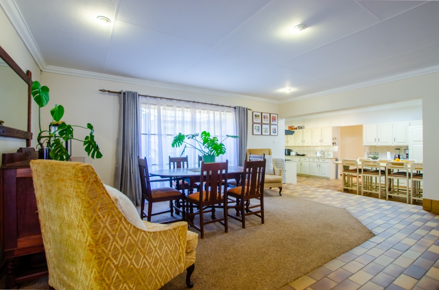 6 Bedroom Property for Sale in Wingate Park Gauteng