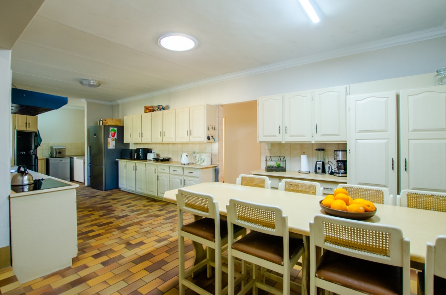 6 Bedroom Property for Sale in Wingate Park Gauteng
