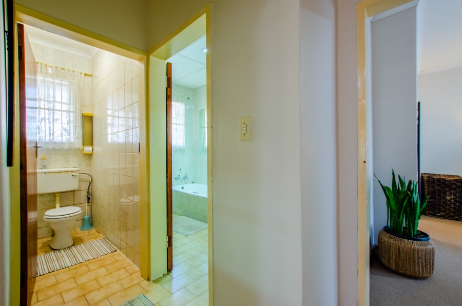 6 Bedroom Property for Sale in Wingate Park Gauteng