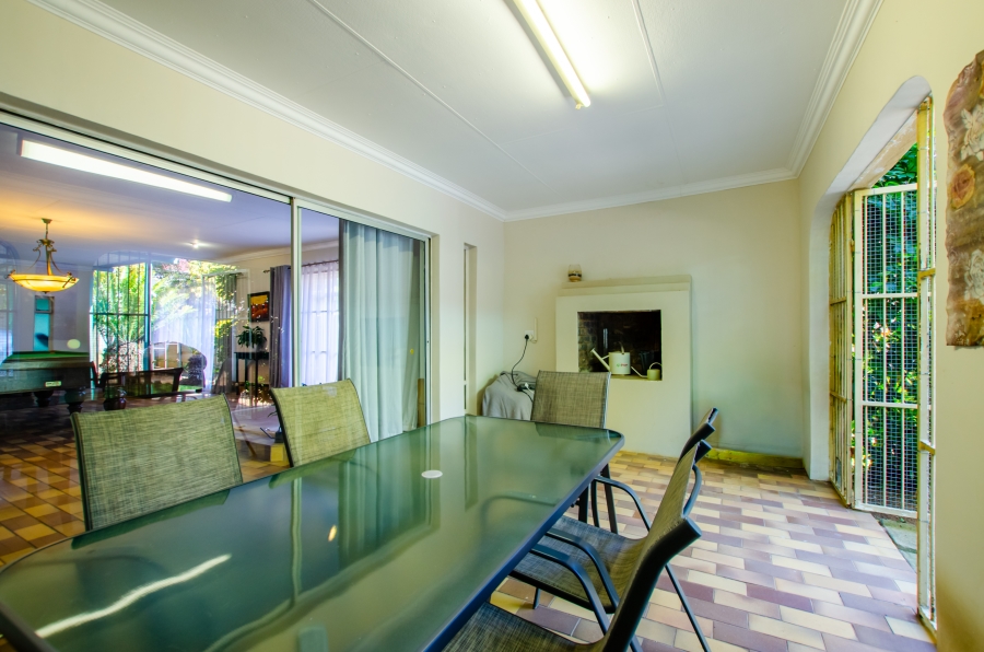 6 Bedroom Property for Sale in Wingate Park Gauteng