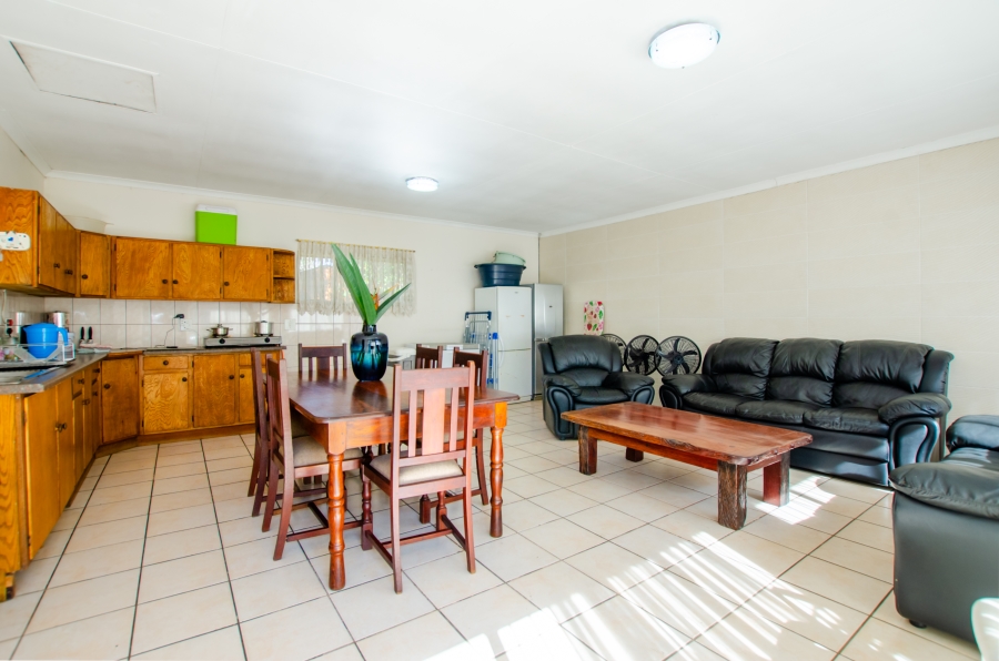 6 Bedroom Property for Sale in Wingate Park Gauteng