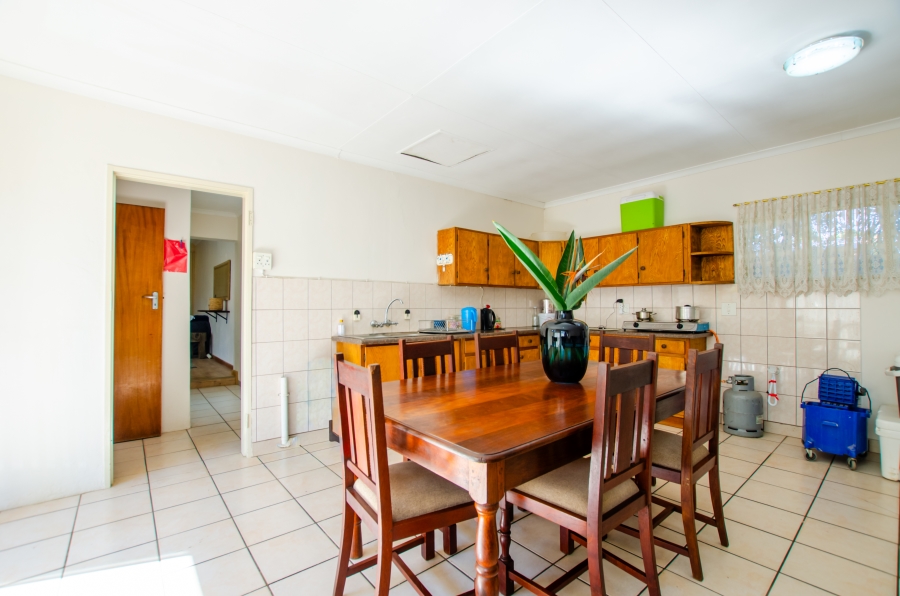 6 Bedroom Property for Sale in Wingate Park Gauteng