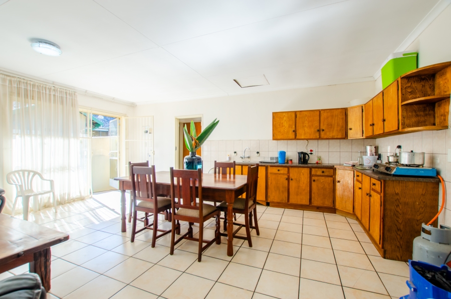 6 Bedroom Property for Sale in Wingate Park Gauteng