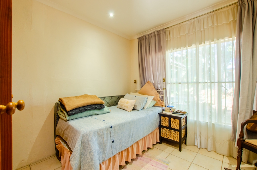 6 Bedroom Property for Sale in Wingate Park Gauteng