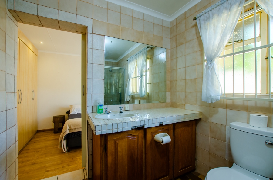 6 Bedroom Property for Sale in Wingate Park Gauteng