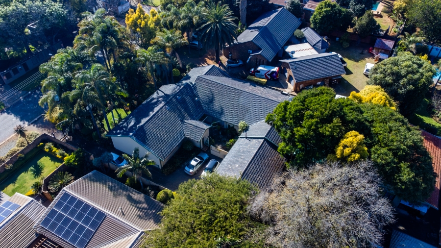 6 Bedroom Property for Sale in Wingate Park Gauteng