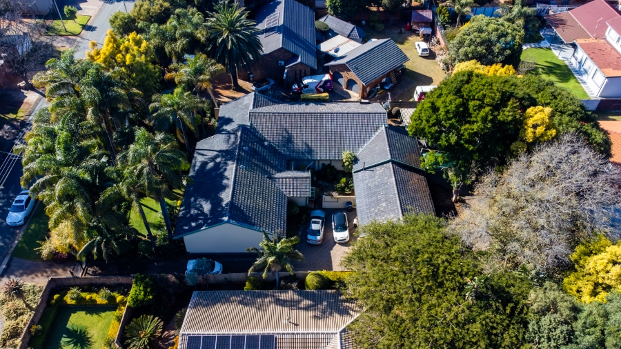 6 Bedroom Property for Sale in Wingate Park Gauteng