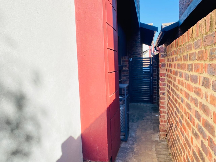 3 Bedroom Property for Sale in Doornpoort Gauteng