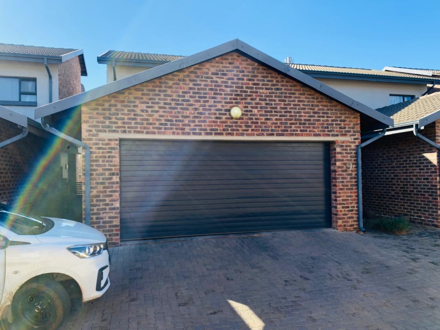 3 Bedroom Property for Sale in Doornpoort Gauteng