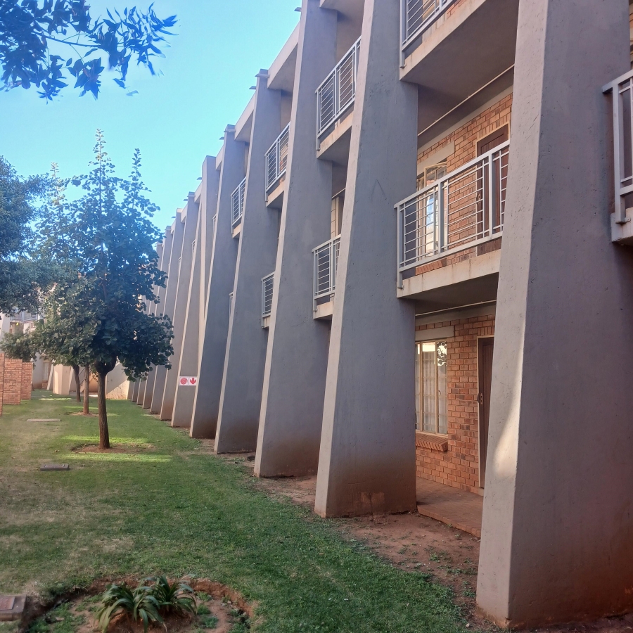 2 Bedroom Property for Sale in The Orchards Gauteng