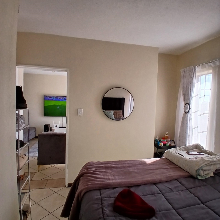 2 Bedroom Property for Sale in The Orchards Gauteng