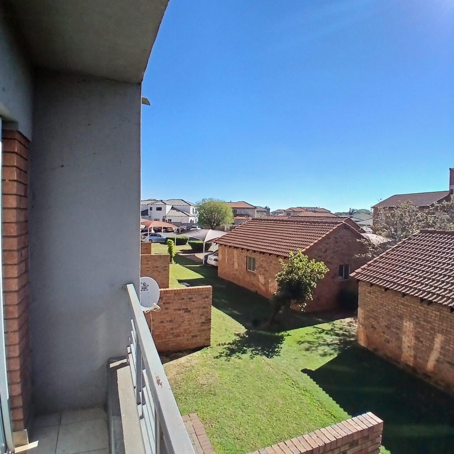 2 Bedroom Property for Sale in The Orchards Gauteng