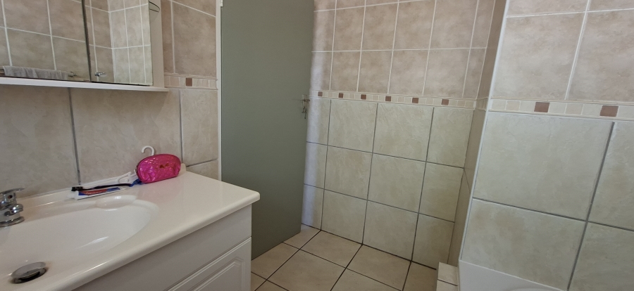 4 Bedroom Property for Sale in Noordheuwel Gauteng
