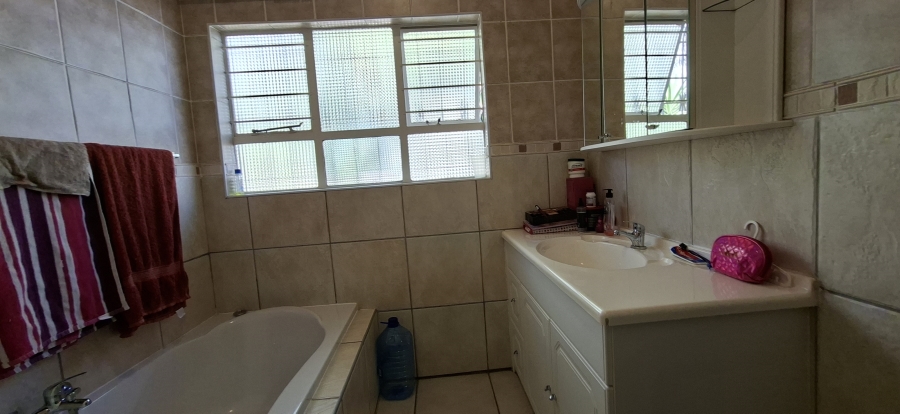4 Bedroom Property for Sale in Noordheuwel Gauteng