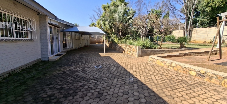 4 Bedroom Property for Sale in Noordheuwel Gauteng
