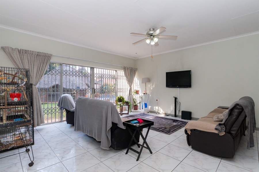 4 Bedroom Property for Sale in Birchleigh Gauteng