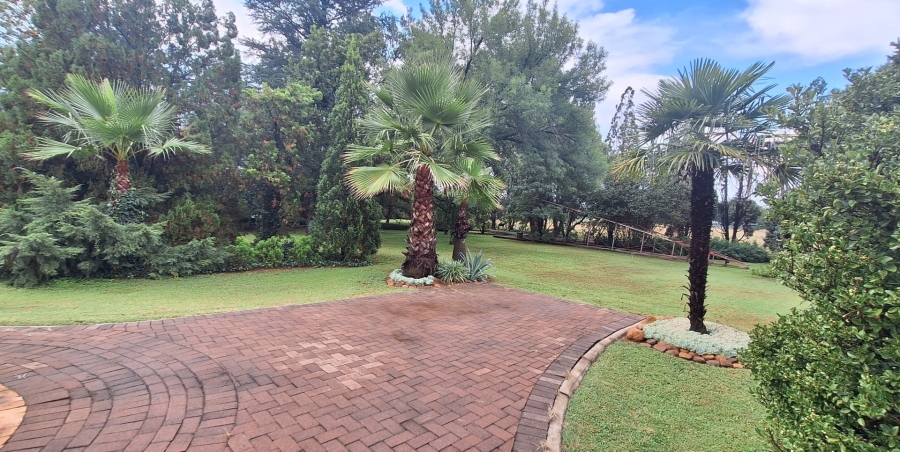 5 Bedroom Property for Sale in Rosashof Gauteng