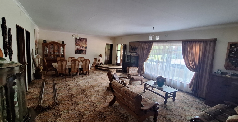 5 Bedroom Property for Sale in Rosashof Gauteng