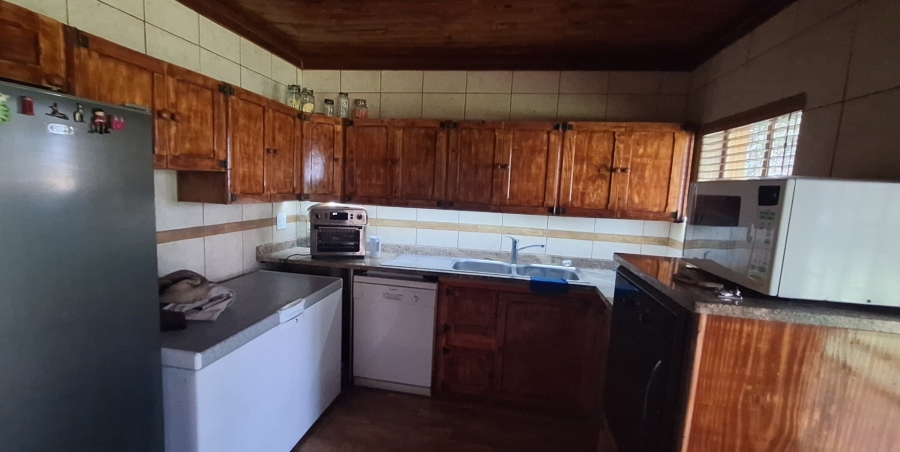 5 Bedroom Property for Sale in Rosashof Gauteng