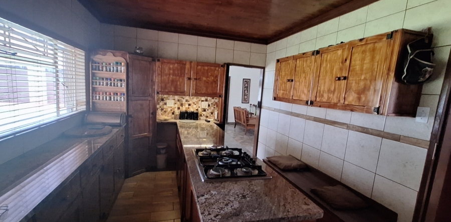 5 Bedroom Property for Sale in Rosashof Gauteng