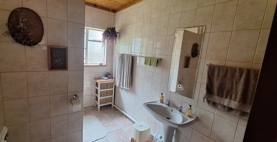 5 Bedroom Property for Sale in Rosashof Gauteng