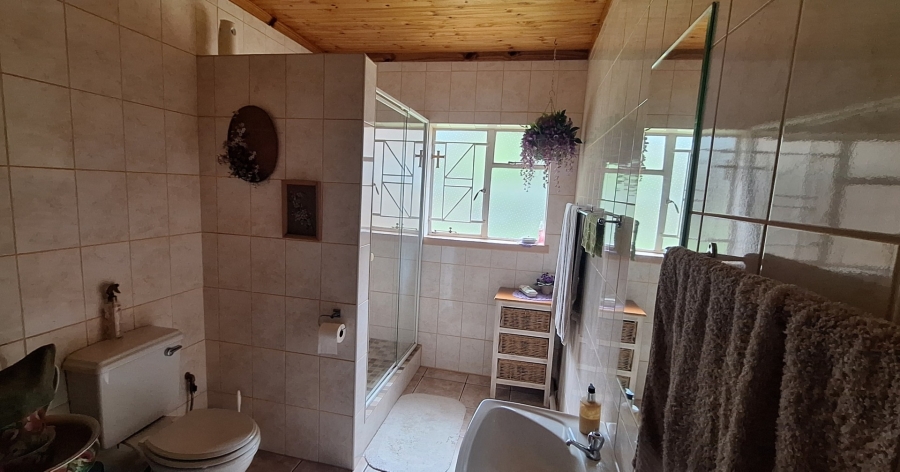 5 Bedroom Property for Sale in Rosashof Gauteng