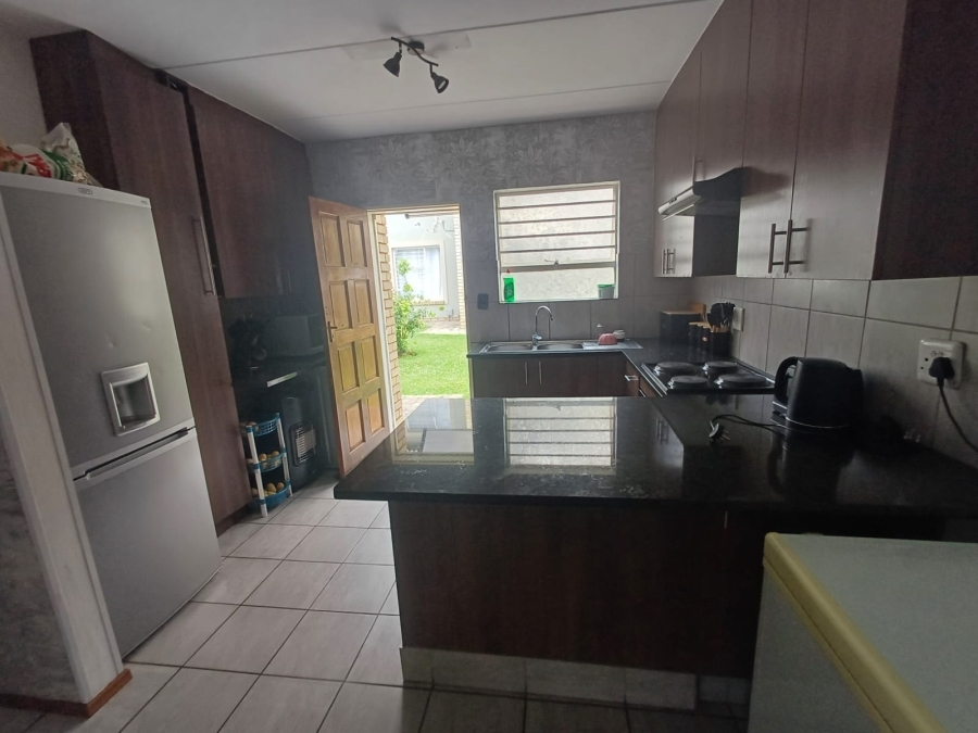 To Let 2 Bedroom Property for Rent in Terenure Gauteng