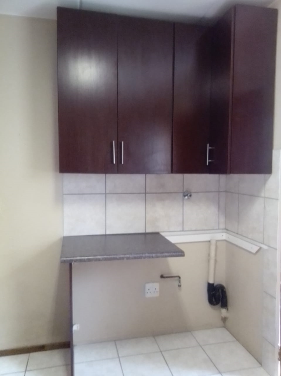 To Let 2 Bedroom Property for Rent in Terenure Gauteng