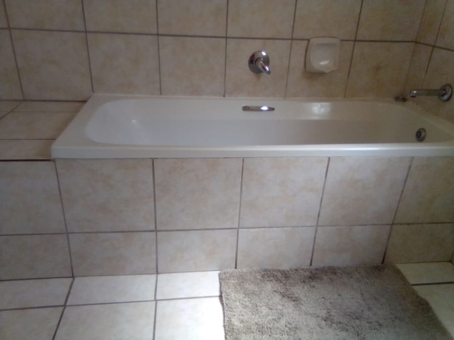 To Let 2 Bedroom Property for Rent in Terenure Gauteng