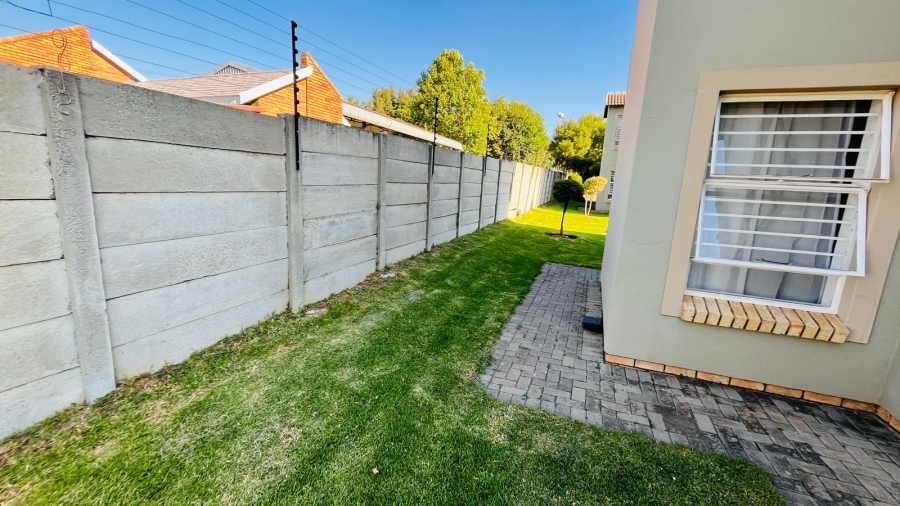 To Let 2 Bedroom Property for Rent in Terenure Gauteng